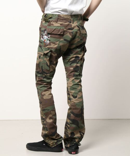 mnml(ミニマル)の「【mnml】CONTRAST BOOTCUT CARGO(カーゴパンツ・メンズ・グリーン系カモフラージュ・32/30/28/29)」の6枚目の写真
