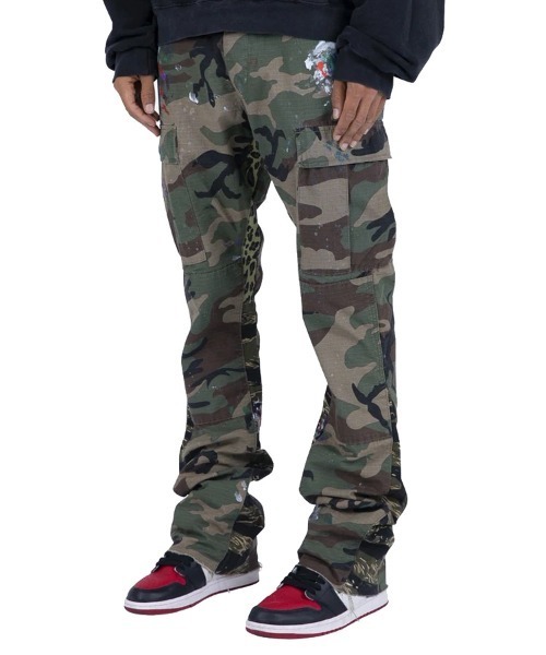 mnml(ミニマル)の「【mnml】CONTRAST BOOTCUT CARGO(カーゴパンツ・メンズ・グリーン系カモフラージュ・32/30/28/29)」の4枚目の写真