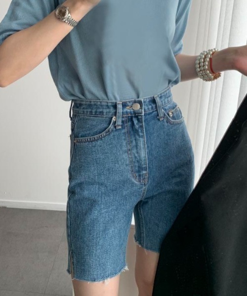 Mayree(メイリー)の「Mayree/ハイウエストスリムデニムハーフパンツ 2022SS(デニムパンツ・レディース・ブルー・SMALL/MEDIUM)」の6枚目の写真