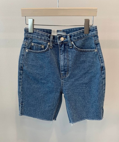 Mayree(メイリー)の「Mayree/ハイウエストスリムデニムハーフパンツ 2022SS(デニムパンツ・レディース・ブルー・SMALL/MEDIUM)」の14枚目の写真