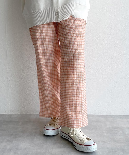 w closet（ダブルクローゼット）の「クリンクルチェックイージパンツ（その他パンツ・レディース・ライム/オレンジ・FREE）」の2枚目の写真