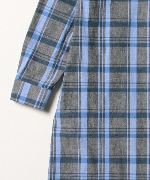 Ray BEAMS（レイビームス）の「Ray BEAMS / チェック ロングシャツ ワンピース（シャツワンピース・レディース・オフホワイト/サックスブルー・ONE SIZE）」の20枚目の写真