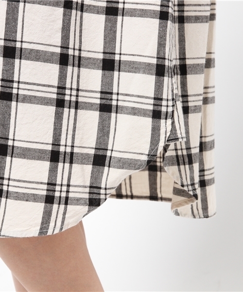 Ray BEAMS（レイビームス）の「Ray BEAMS / チェック ロングシャツ ワンピース（シャツワンピース・レディース・オフホワイト/サックスブルー・ONE SIZE）」の3枚目の写真