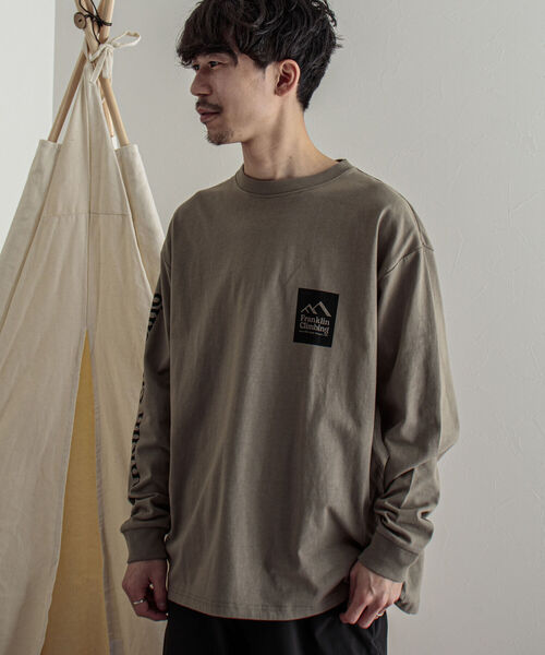 Franklin Climbing（フランクリンクライミング）の「【Franklin Climbing/フランクリンクライミング】エッセンシャルロゴ 袖プリントロンT（Tシャツ/カットソー・メンズ・ホワイト/ブラック/グレー/カーキ・MEDIUM/LARGE）」の4枚目の写真