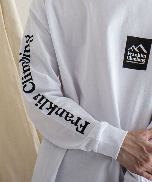 Franklin Climbing（フランクリンクライミング）の「【Franklin Climbing/フランクリンクライミング】エッセンシャルロゴ 袖プリントロンT（Tシャツ/カットソー・メンズ・ホワイト/ブラック/グレー/カーキ・MEDIUM/LARGE）」の22枚目の写真
