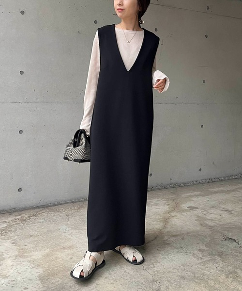 CAPRICIEUX LE'MAGE（カプリシューレマージュ）の「VネックI