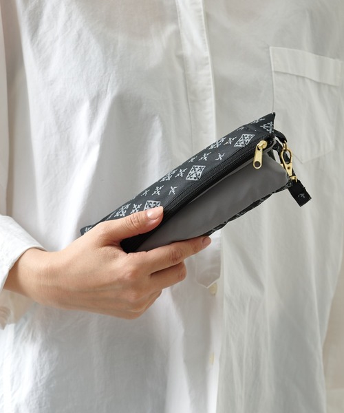 Daily russet（デイリー ラシット）の「モノグラム折り畳み傘 / new color（折りたたみ傘・レディース・ブラック/ネイビー/レッド・FREE）」の9枚目の写真