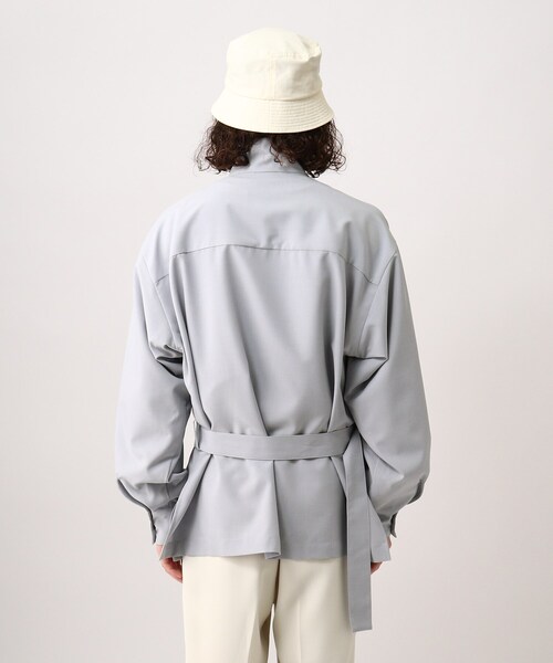 tk.TAKEO KIKUCHI（ティーケータケオキクチ）の「◆Reflaxベルテッドスタンドシャツ（ユニセックスアイテム）（シャツ/ブラウス・メンズ・ホワイト/ブラック/ライトブルー・66/88）」の7枚目の写真