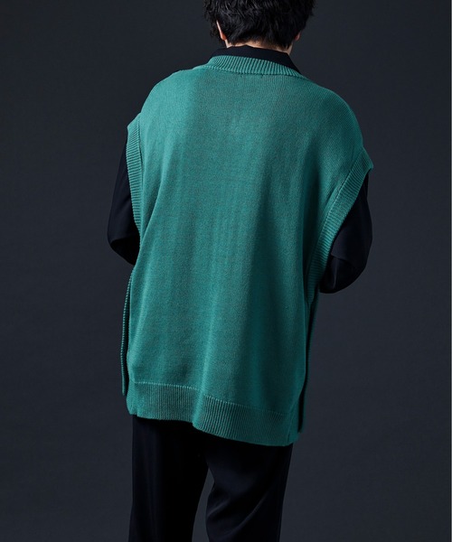 Ellno Loset(エルノロゼット)の「ハンドステッチニットベスト(ベスト・メンズ・ブラック/グリーン・MEDIUM/LARGE)」の13枚目の写真