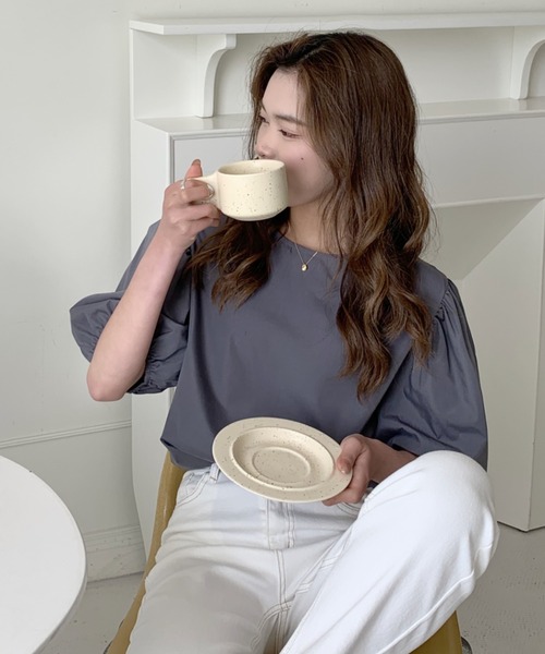 ABITOKYO(アビトーキョー)の「パフスリーブブラウズ(シャツ/ブラウス・レディース・ホワイト/チャコールグレー/ライトブルー/ネイビー・L/M)」の20枚目の写真