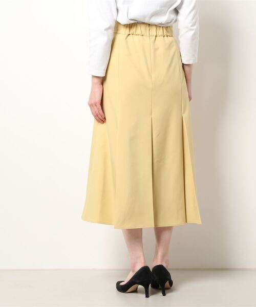N.（N. Natural Beauty Basic）（エヌエヌナチュラルビューティーベーシック）の「タックフレアスカート（スカート・レディース・ライトグリーン/イエロー/ベージュ・MEDIUM）」の5枚目の写真
