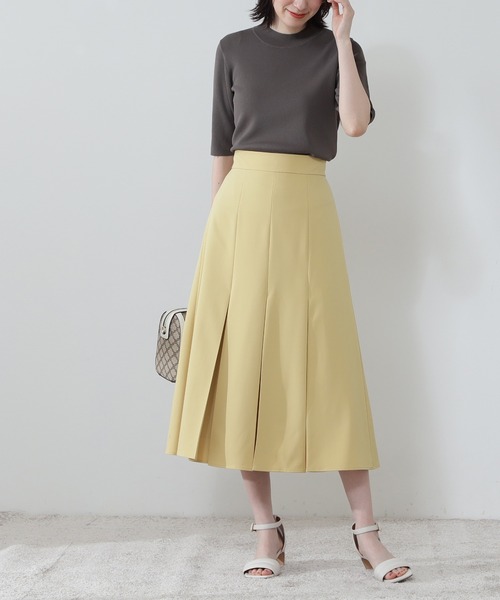 N.（N. Natural Beauty Basic）（エヌエヌナチュラルビューティーベーシック）の「タックフレアスカート（スカート・レディース・ライトグリーン/イエロー/ベージュ・MEDIUM）」の3枚目の写真