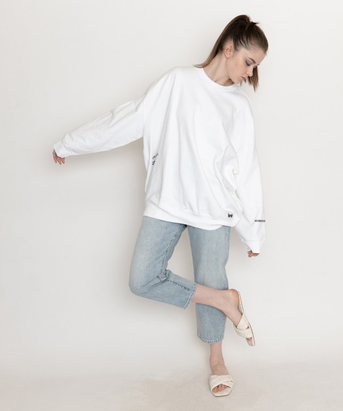 Levi's（リーバイス）の「オーバーサイズクルーネックスウェットシャツ（パーカー・レディース・マルチ・M/XS/S）」の7枚目の写真