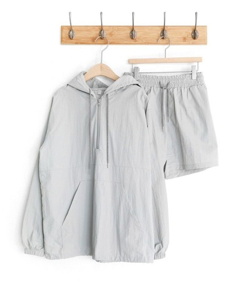 LAFFMO(ラフモ)の「2set ナイロンハーフジップジャケット&ショートパンツ セットアップ(セットアップ・レディース・ホワイト/ブラック/グレー・FREE)」の20枚目の写真