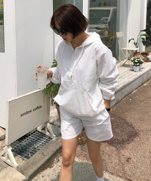 LAFFMO(ラフモ)の「2set ナイロンハーフジップジャケット&ショートパンツ セットアップ(セットアップ・レディース・ホワイト/ブラック/グレー・FREE)」の7枚目の写真