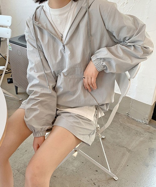 LAFFMO(ラフモ)の「2set ナイロンハーフジップジャケット&ショートパンツ セットアップ(セットアップ・レディース・ホワイト/ブラック/グレー・FREE)」の15枚目の写真