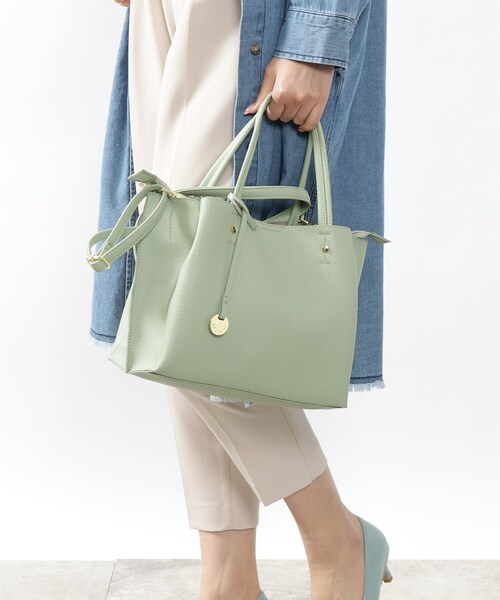 DRESKIP(ドレスキップ)の「◆【軽量】あおりポケット2WAYト-ト(ショルダーバッグ・レディース・グレー/ダークグリーン/アイボリー・00)」の12枚目の写真