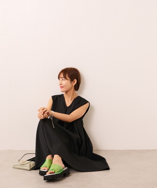 【SUM1 STYLE(スミスタイル)】 Vネックプルオーバー ear PAPILLONNER（イアパピヨネ）の「”SUM1 STYLE（スミ