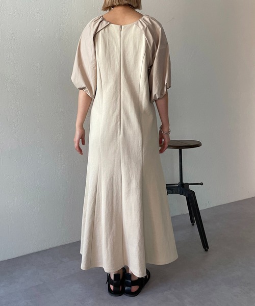 CAPRICIEUX LE'MAGE(カプリシューレマージュ)の「異素材パフワンピース(ワンピース・レディース・ブラック/ライトベージュ・FREE/S)」の19枚目の写真