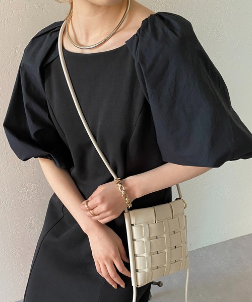 CAPRICIEUX LE'MAGE(カプリシューレマージュ)の「異素材パフワンピース(ワンピース・レディース・ブラック/ライトベージュ・FREE/S)」の14枚目の写真