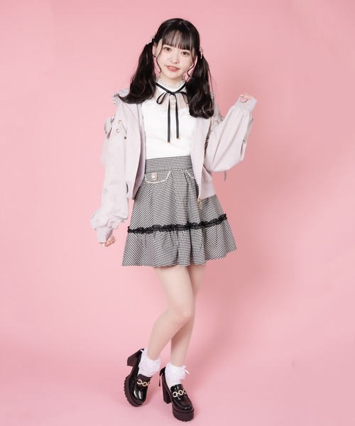 ROJITA(ロジータ)の「フード付きレースアップショルダーブルゾン(ブルゾン・レディース・ホワイト/ブラック/ピンク・FREE)」の18枚目の写真