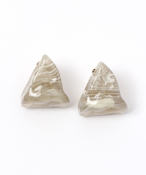 LEPSIM(レプシィム)の「トライアングルイヤークリップ 282872(イヤリング・レディース・ベージュ/オフホワイト/ホワイト系その他・ONE SIZE)」の3枚目の写真