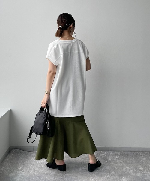 PAGEBOY(ページボーイ)の「スリットメローマーメイドスカート(スカート・レディース・ブラック/ベージュ/カーキ・FREE)」の16枚目の写真