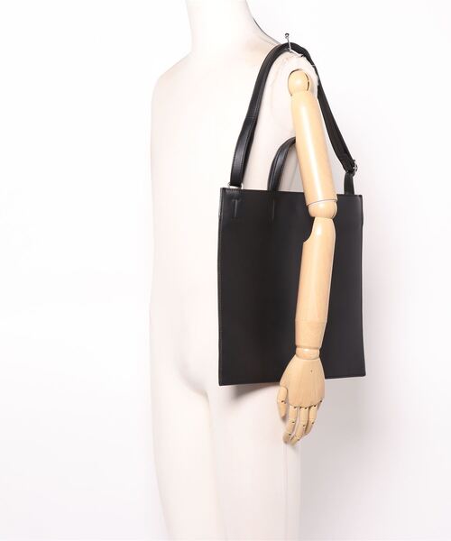 ehka sopo（エヘカソポ）の「ペタンコトートショルダーバッグ（ショルダーバッグ・レディース・シルバー/ゴールド/ブラック・ﾌﾘ-）」の8枚目の写真