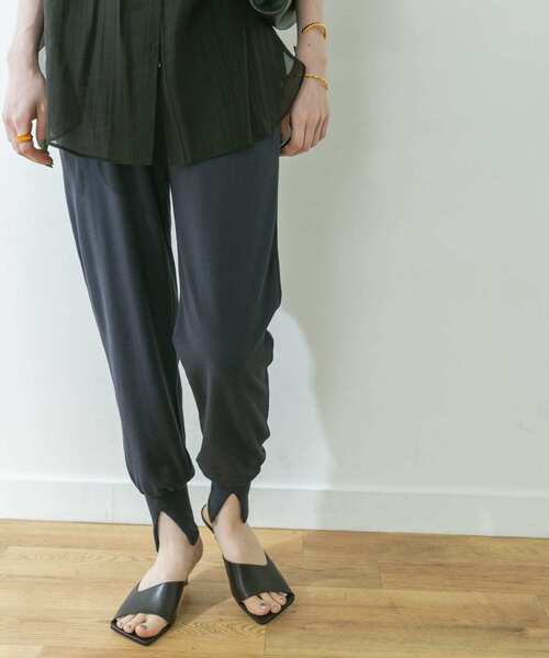 Healthknit(ヘルスニット)の「Healthknit SLIT RIB PANTS(その他パンツ・レディース・ブラック・-)」の1枚目の写真