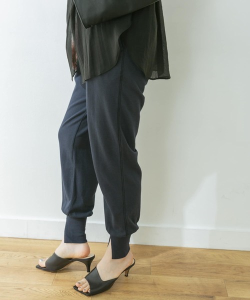Healthknit(ヘルスニット)の「Healthknit SLIT RIB PANTS(その他パンツ・レディース・ブラック・-)」の5枚目の写真