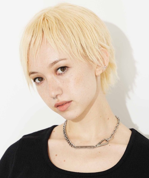 X-girl(エックスガール)の「MESSAGE CHAIN NECKLACE/プレート チェーンネックレス(ネックレス・レディース・シルバー/ゴールド・ONE SIZE)」の2枚目の写真