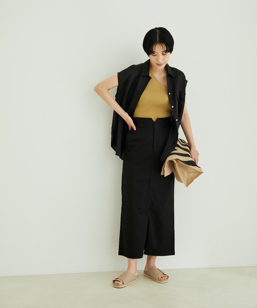 SALON adam et rope'（サロン アダム エ ロペ）の「【洗える】ストレッチフロントスリットタイトスカート（スカート・レディース・ブラック/キャメル/カーキ・M/S）」の9枚目の写真