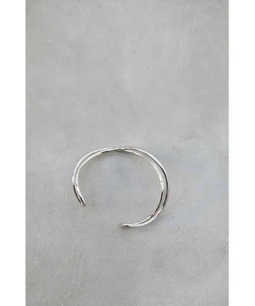 STYLEMIXER（スタイルミキサー）の「ダブルラインメルトバングル（バングル/リストバンド・レディース・ゴールド/シルバー・FREE）」の5枚目の写真