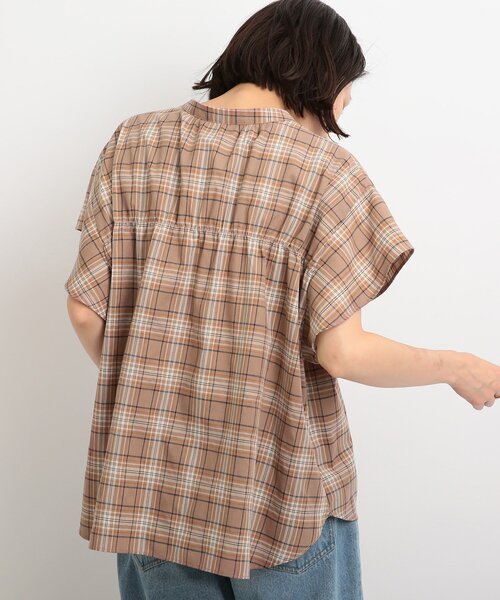 SHOO・LA・RUE（シューラルー）の「◆シャーリングチェック柄シャツブラウス（シャツ/ブラウス・レディース・ホワイト系その他2/グリーン系その他3/ベージュ系その他2・02/03）」の6枚目の写真