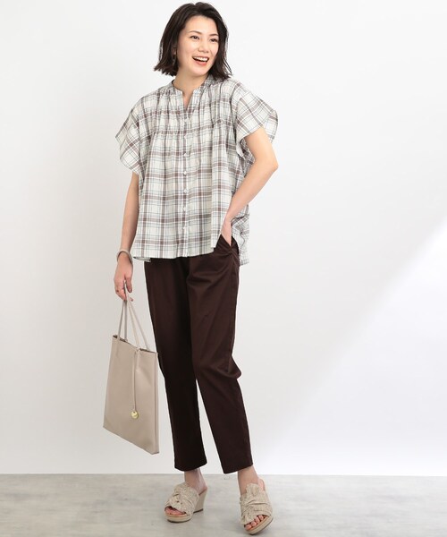 SHOO・LA・RUE（シューラルー）の「◆シャーリングチェック柄シャツブラウス（シャツ/ブラウス・レディース・ホワイト系その他2/グリーン系その他3/ベージュ系その他2・02/03）」の14枚目の写真