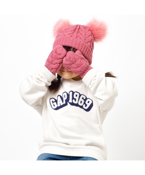 GAP（ギャップ）の「ケーブルニット ポンポンビーニー (幼児)（ニットキャップ/ビーニー・キッズ・ブラック/その他/ピンク系その他・S/M/M/L）」の5枚目の写真