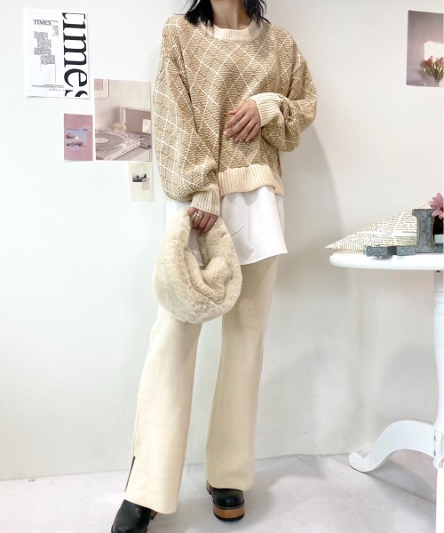 CECIL McBEE(セシルマクビー)の「ミラノリブサイドスリットニットフレアパンツ(その他パンツ・レディース・ブラック/グレイッシュベージュ/ピンク/グリーン/アイボリー・MEDIUM)」の6枚目の写真