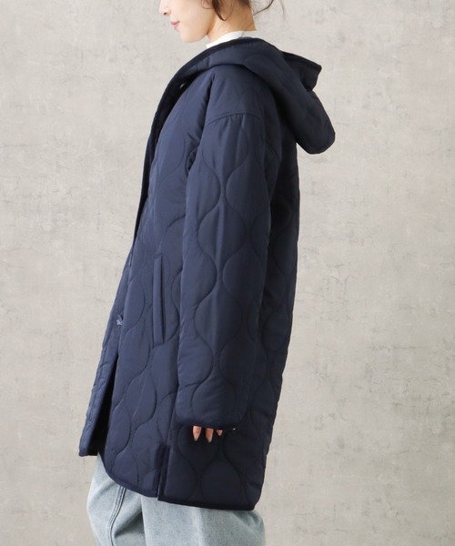 NAVY（ネイビー）の「フードキルティングコート（その他アウター・レディース・ブラック/ネイビー/ベージュ・フリー）」の22枚目の写真