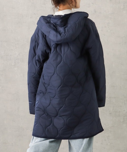 NAVY（ネイビー）の「フードキルティングコート（その他アウター・レディース・ブラック/ネイビー/ベージュ・フリー）」の13枚目の写真