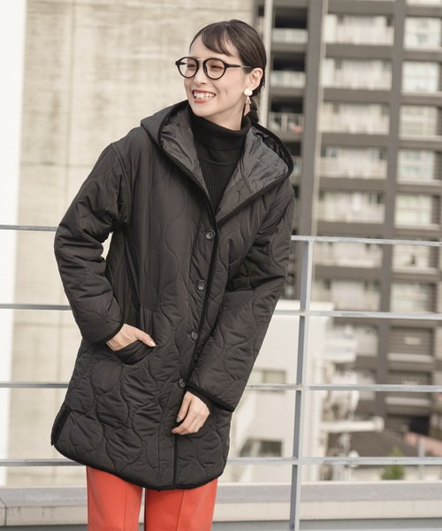 NAVY（ネイビー）の「フードキルティングコート（その他アウター・レディース・ブラック/ネイビー/ベージュ・フリー）」の21枚目の写真