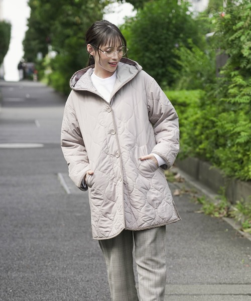 NAVY（ネイビー）の「フードキルティングコート（その他アウター・レディース・ブラック/ネイビー/ベージュ・フリー）」の18枚目の写真