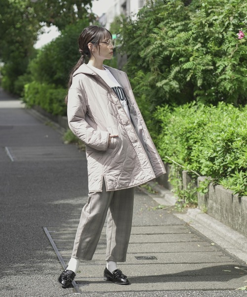 NAVY（ネイビー）の「フードキルティングコート（その他アウター・レディース・ブラック/ネイビー/ベージュ・フリー）」の7枚目の写真