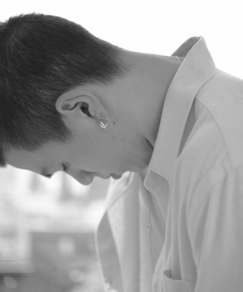 novice（ノーヴィス）の「【novice】Mini Compact Oval Pierce（ピアス（両耳用）・レディース・シルバー/ゴールド・FREE）」の17枚目の写真