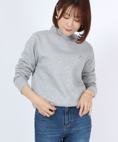 Champion(チャンピオン)の「Champion(チャンピオン)モックネック裏起毛スウェットトップス レディース/無地ワンポイントロゴ トレーナープルオーバー(スウェット・レディース・グレー/ピンク系その他/ブラック/グリーン系その他/ホワイト・L/M)」の22枚目の写真