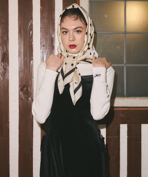 MIRO AMURETTE（ミロアミュレット）の「Mlogo turtle neck/ロゴ入りタートルネック（ニット/セーター・レディース・ホワイト/ブラック/レッド・FREE）」の20枚目の写真