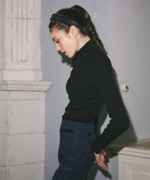 MIRO AMURETTE（ミロアミュレット）の「Mlogo turtle neck/ロゴ入りタートルネック（ニット/セーター・レディース・ホワイト/ブラック/レッド・FREE）」の21枚目の写真