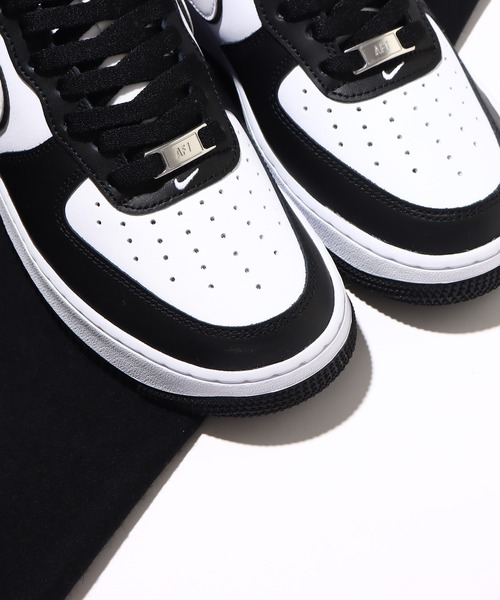NIKE（ナイキ）の「NIKE AIR FORCE 1 '07 / ナイキ エア フォース 1 '07 【SP】（スニーカー・メンズ・ブラック・24.0cm/24.5cm/25.0cm/25.5cm/26.0cm/26.5cm/27.0cm/27.5cm/28.0cm/28.5cm/29.0cm/30.0cm）」の2枚目の写真