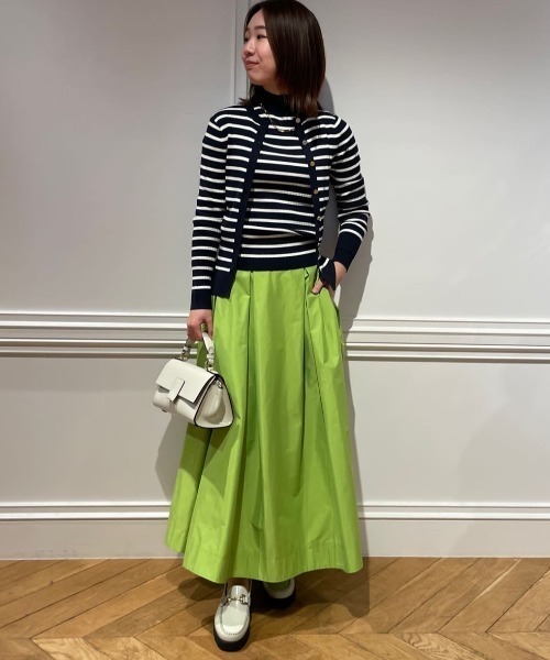 allureville（アルアバイル）の「タフタタックフレアスカート（スカート・レディース・グリーン/ネイビー/ピンク・1/2）」の9枚目の写真