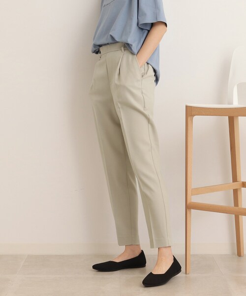 SHOO・LA・RUE（シューラルー）の「◆【SS-3L/美脚シルエット】オンにもオフにも○ テーパードパンツ（その他パンツ・レディース・ライトグリーン/ブラック/ライトベージュ/ブルー/レモンイエロー/モスグリーン/ピンク系/グレー系1/ブラウン系その他3・01/02/03/04/05/10）」の5枚目の写真