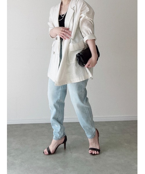Yucca(ユッカ)の「ダメージ加工デニムキャロットパンツ(MEKKE 低身長向け)(デニムパンツ・レディース・ブルー/ブラック・X-SMALL/SMALL/MEDIUM)」の5枚目の写真